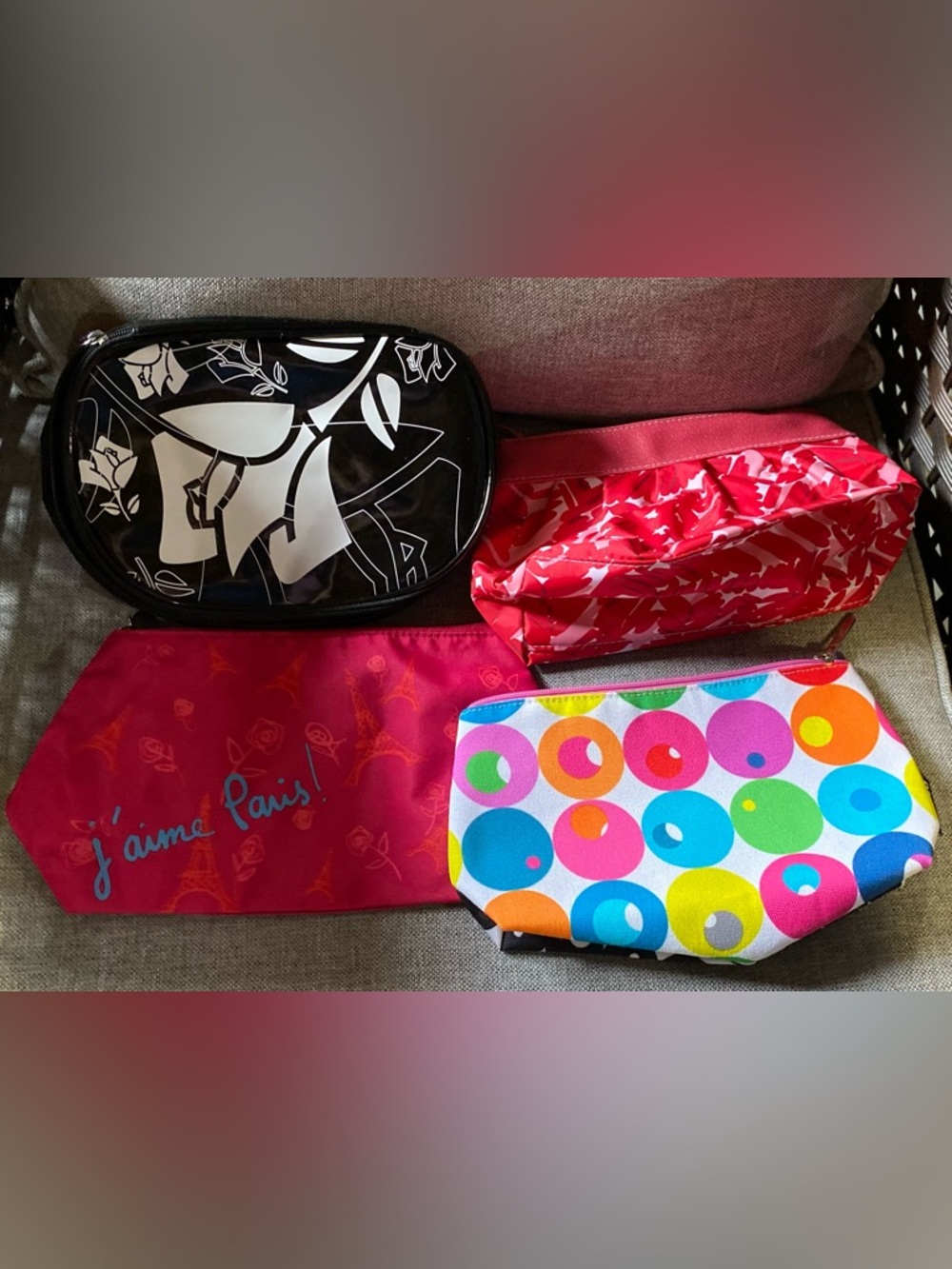 4 Colorful Cosmetic Pouches
